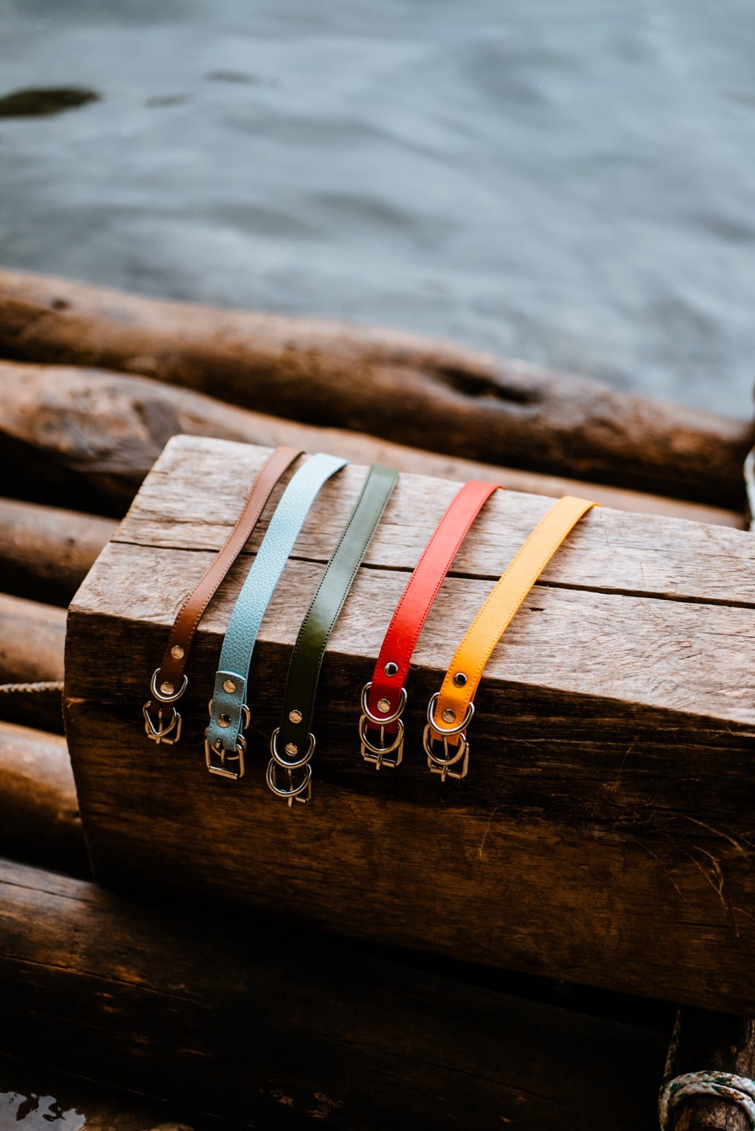 variedad de collares